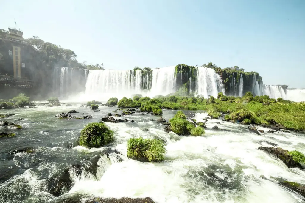 The walkway on the Brazilian side of Iguazú Falls