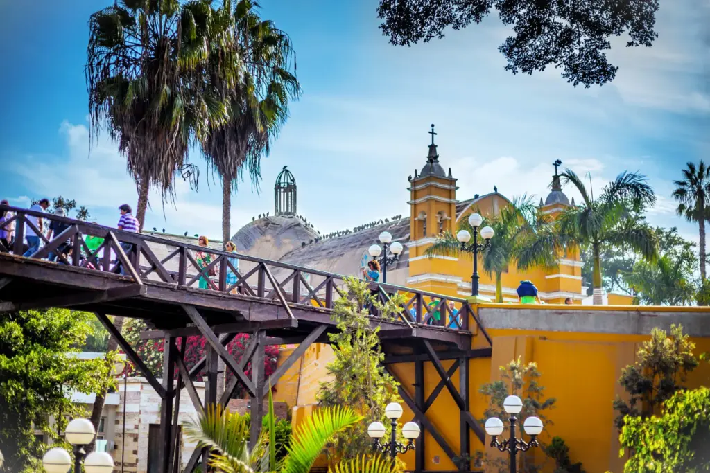 The Bridge of Sighs in Barranco