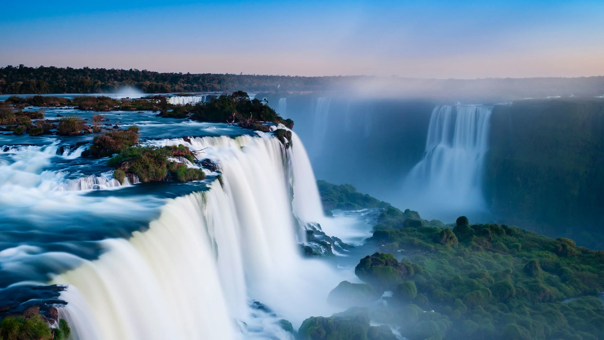 Full-Day Iguazu Falls Tour on the Argentinian Side with Boat Ride Included - Image 2