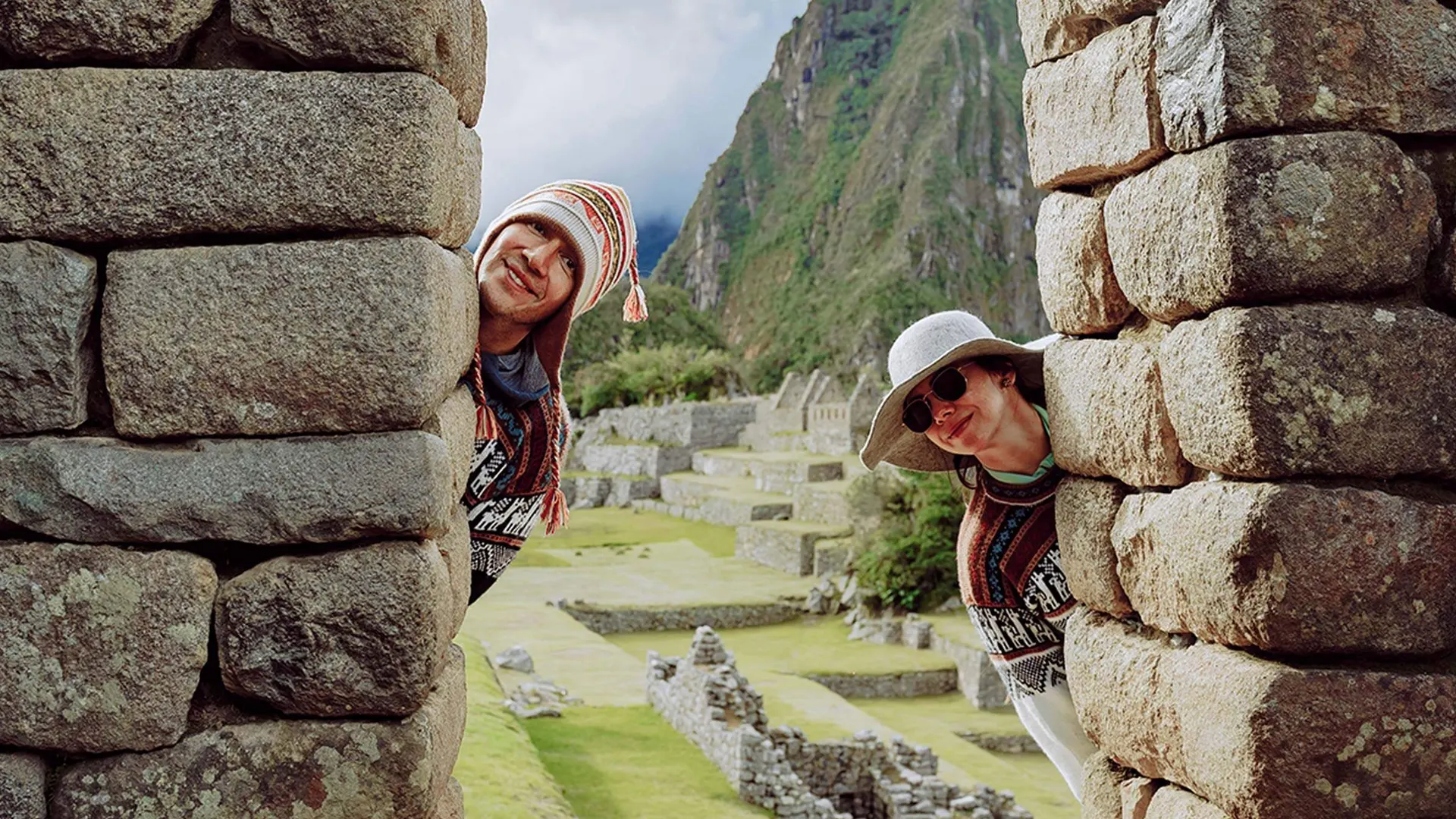 Full-Day Machu Picchu Tour and Transfer to Cusco - Image 1