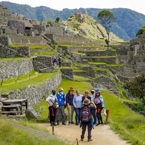 Full-Day Machu Picchu Tour and Transfer to Cusco - Image 2