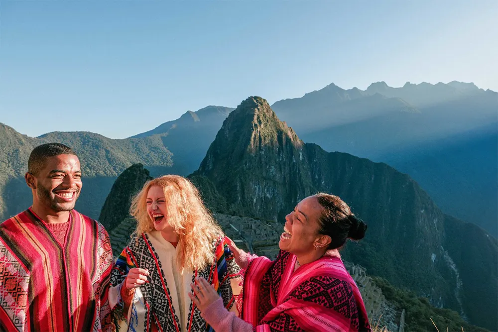 Full-Day Machu Picchu Tour and Transfer to Cusco - Image 1