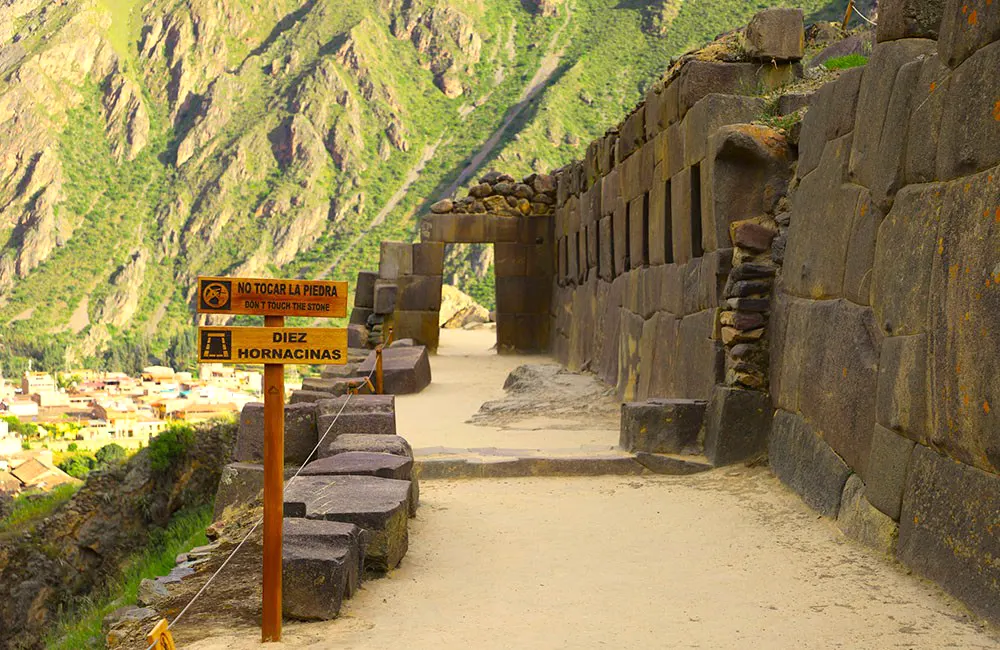 Full-Day Maras Salt Mines, Moray Terraces & Ollantaytambo Tour - Image 2