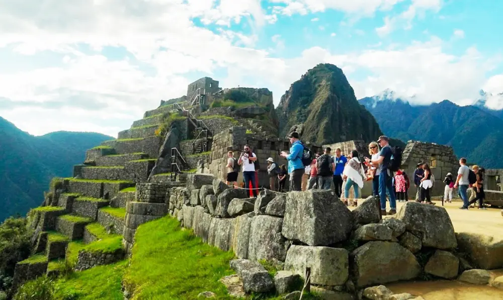 Full-Day Tour of Machu Picchu - Image 2