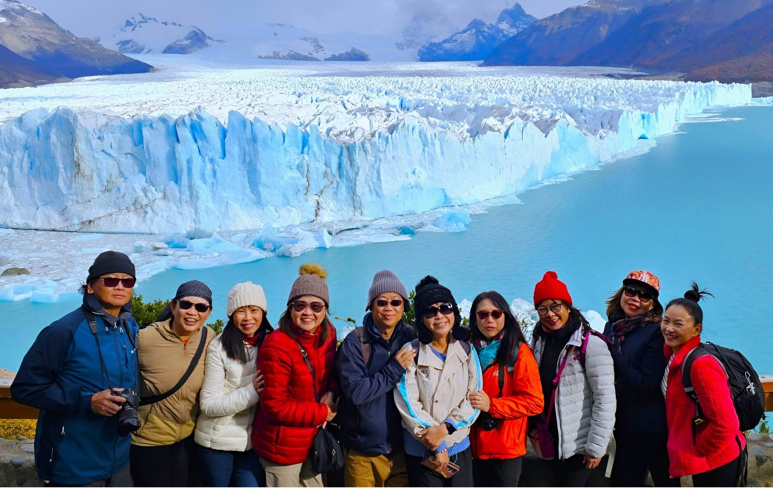 Flight from El Calafate to Buenos Aires and Michelangelo Tango Show with Dinner - Image 2
